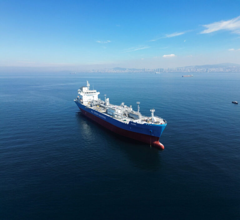 الصير مارين تطلق كيانًا مشتركًا مع “بي الدولية للشحن واللوجستيات” وتدشّنه بتأجير ناقلتين لصالح “بي جي إن الدولية” بقيمة 660 مليون درهم